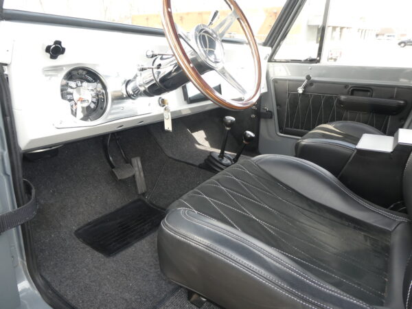 1969 Ford Bronco Custom SUV — photo