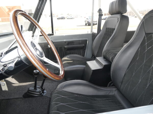 1969 Ford Bronco Custom SUV — photo