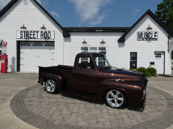 1955 Ford F-100 Pickup — photo