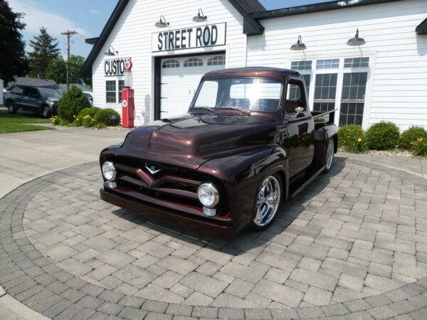 1955 Ford F-100 Pickup — photo