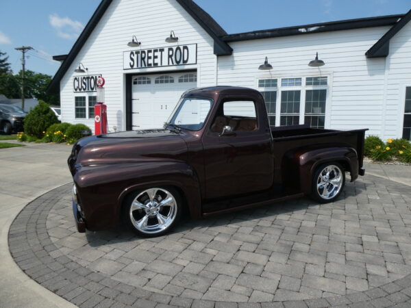 1955 Ford F-100 Pickup — photo