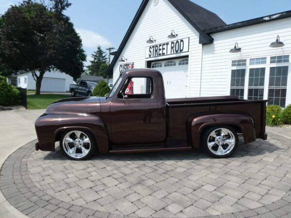 1955 Ford F-100 Pickup — photo
