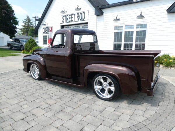 1955 Ford F-100 Pickup — photo