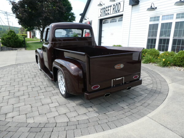 1955 Ford F-100 Pickup — photo