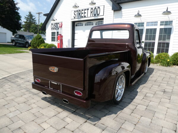 1955 Ford F-100 Pickup — photo