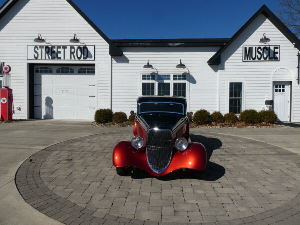 1933 Ford Coupe — photo