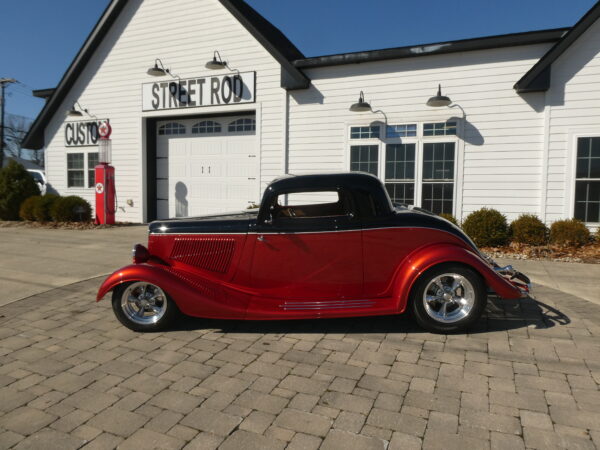 1933 Ford Coupe — photo