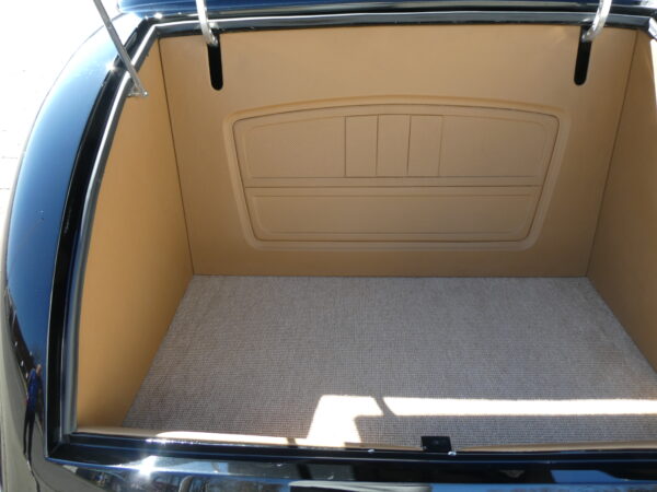1933 Ford Coupe — photo