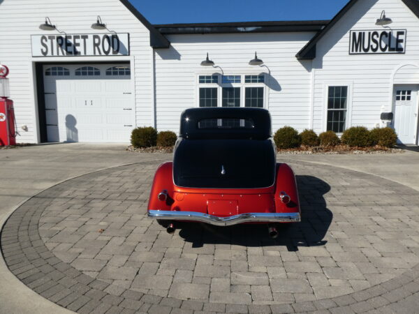 1933 Ford Coupe — photo
