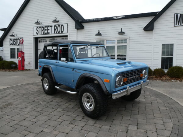 1973 Ford Bronco — photo