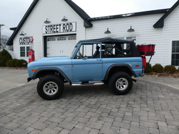1973 Ford Bronco — photo