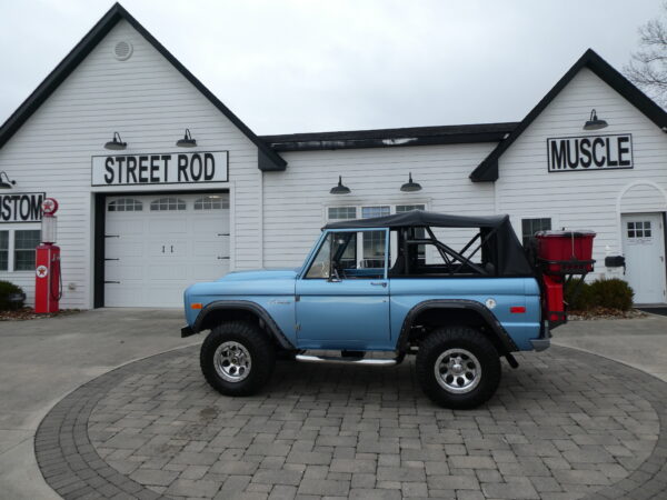 1973 Ford Bronco — photo