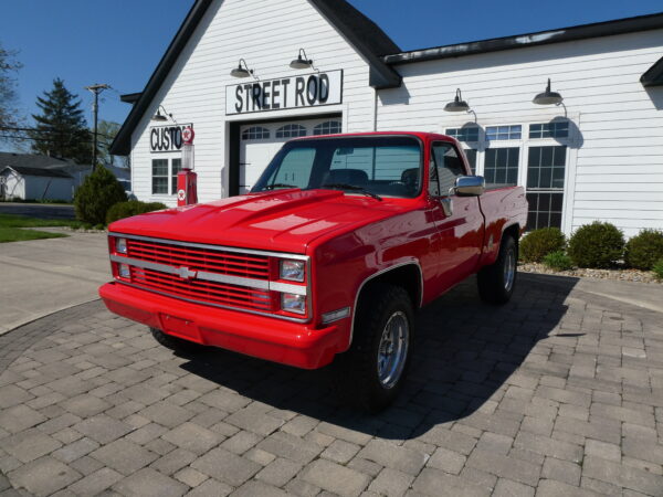 1983 Chevrolet K10 Custom Pick Up — photo
