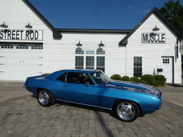 1969 Chevy Camaro Custom — photo