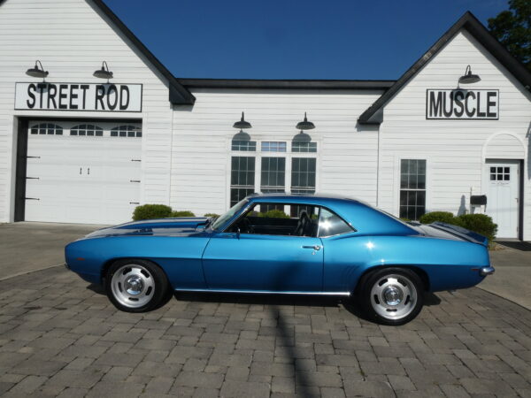 1969 Chevy Camaro Custom — photo