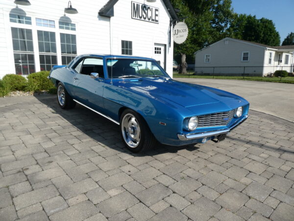 1969 Chevy Camaro Custom — photo