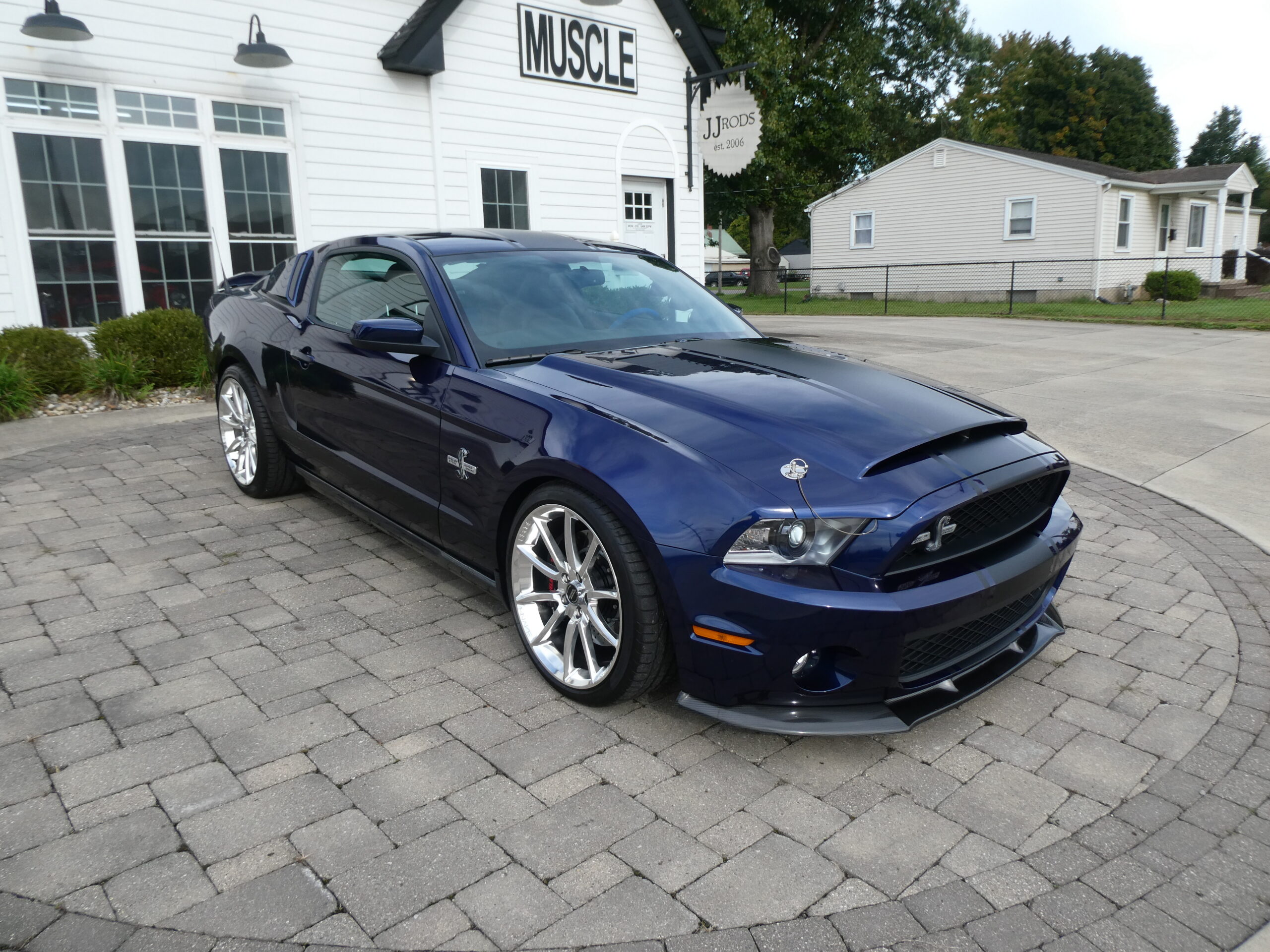 2010 Ford Mustang GT 500 Shelby — photo