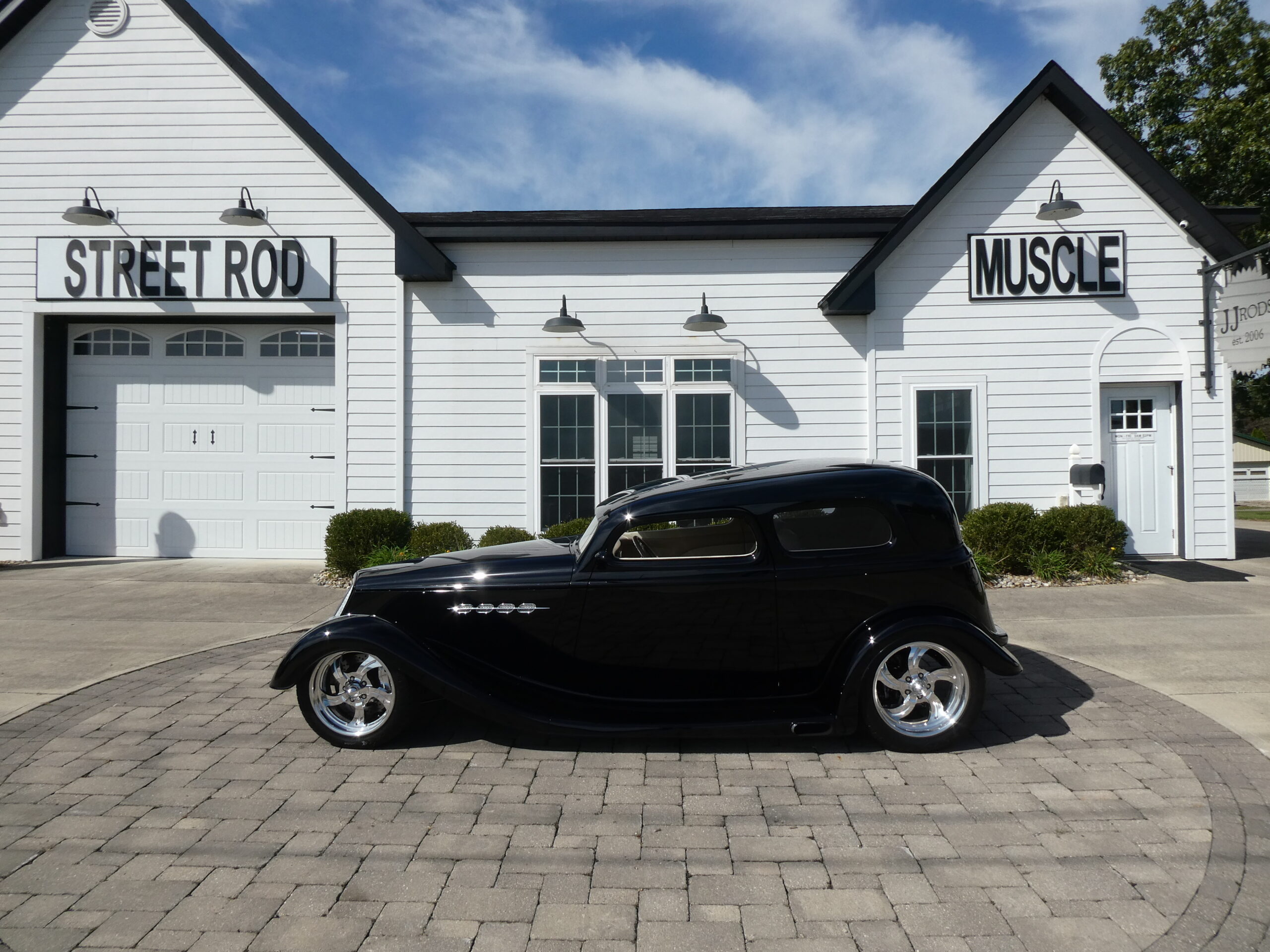 1933 Ford Vicky — photo