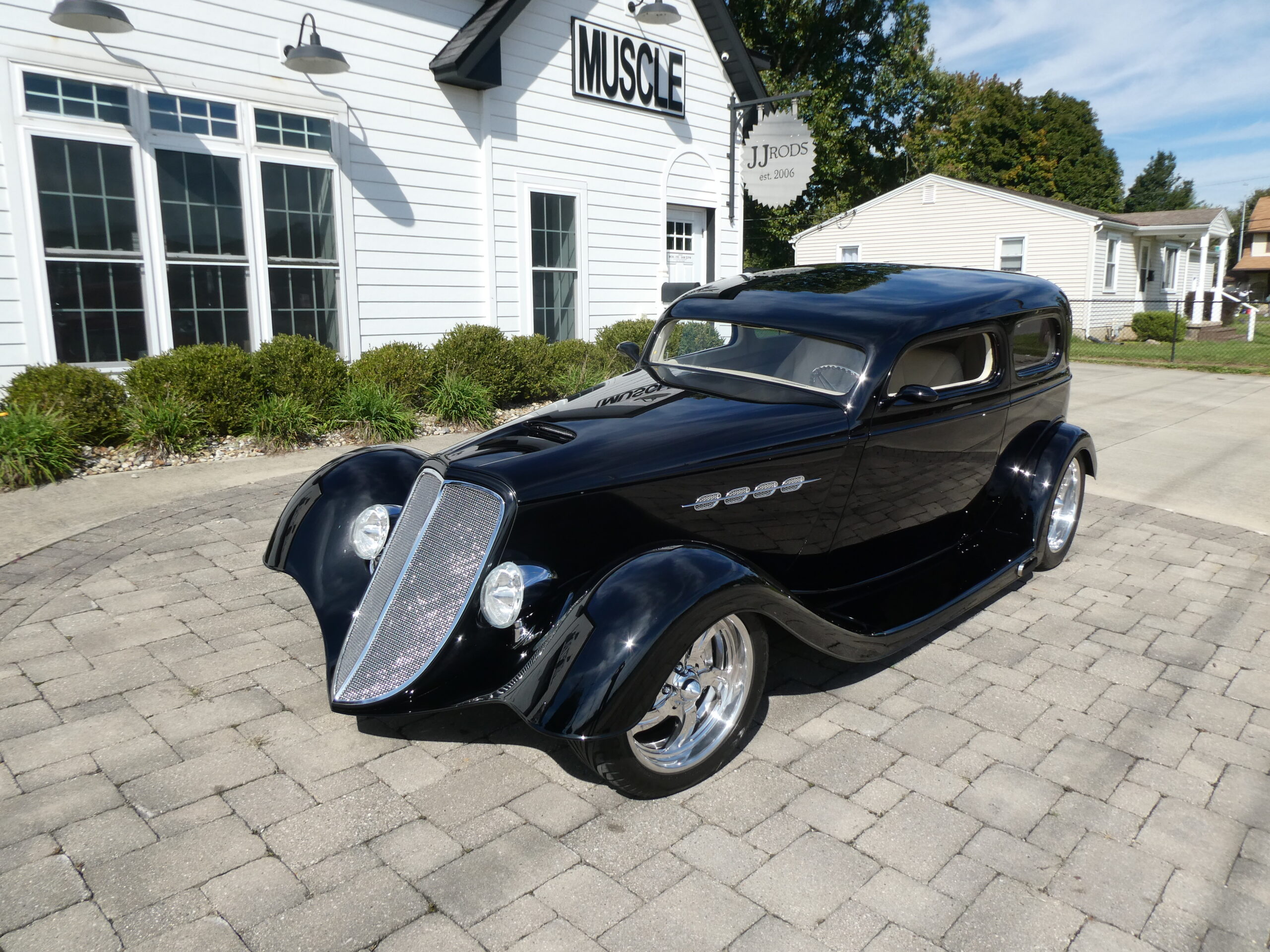 1933 Ford Vicky — photo