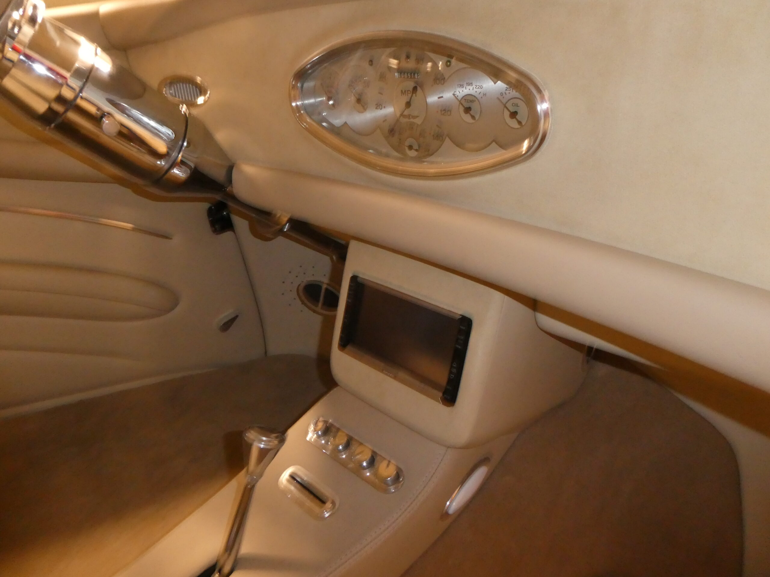 1933 Ford Vicky — photo