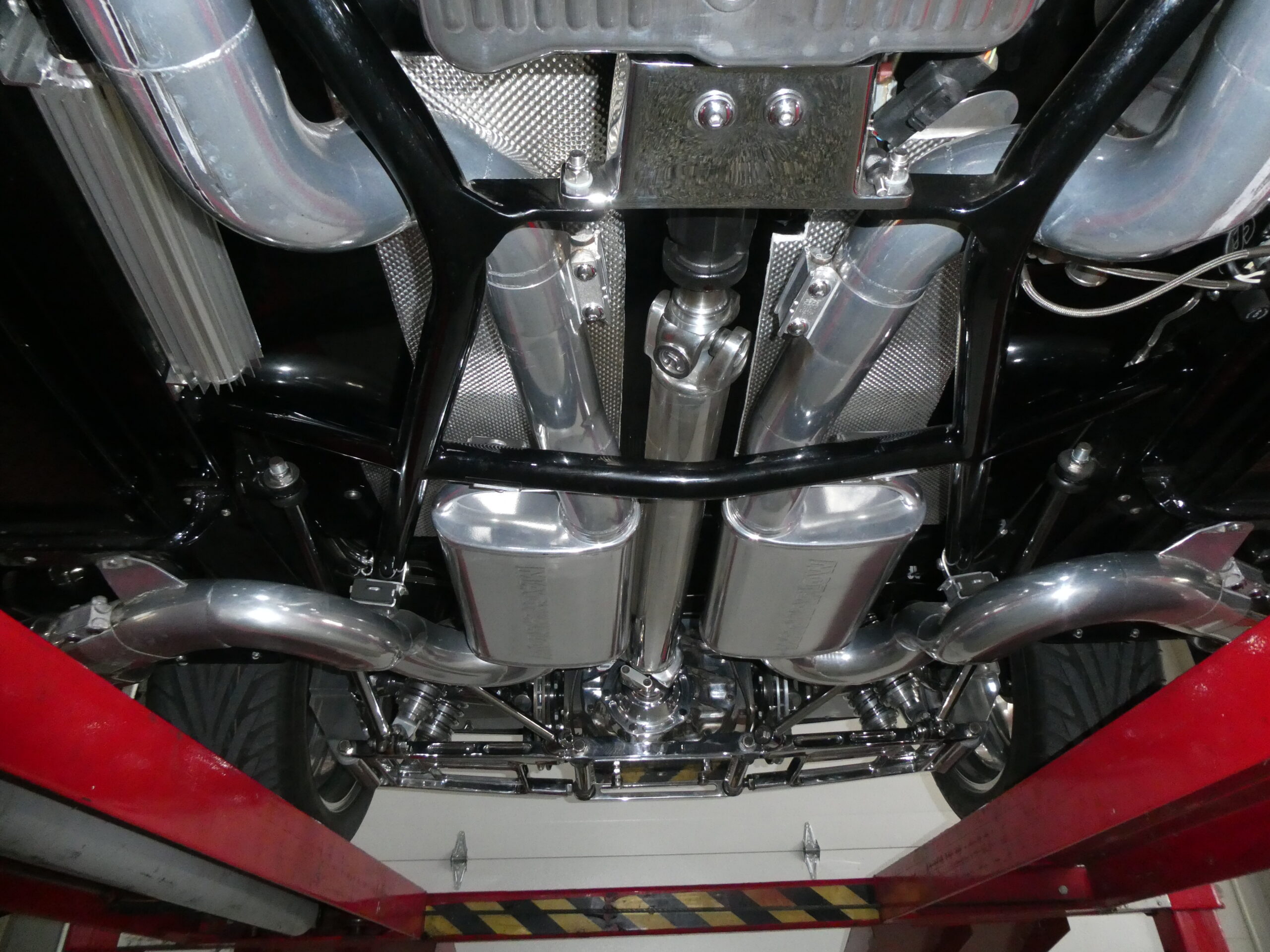 1933 Ford Vicky — photo